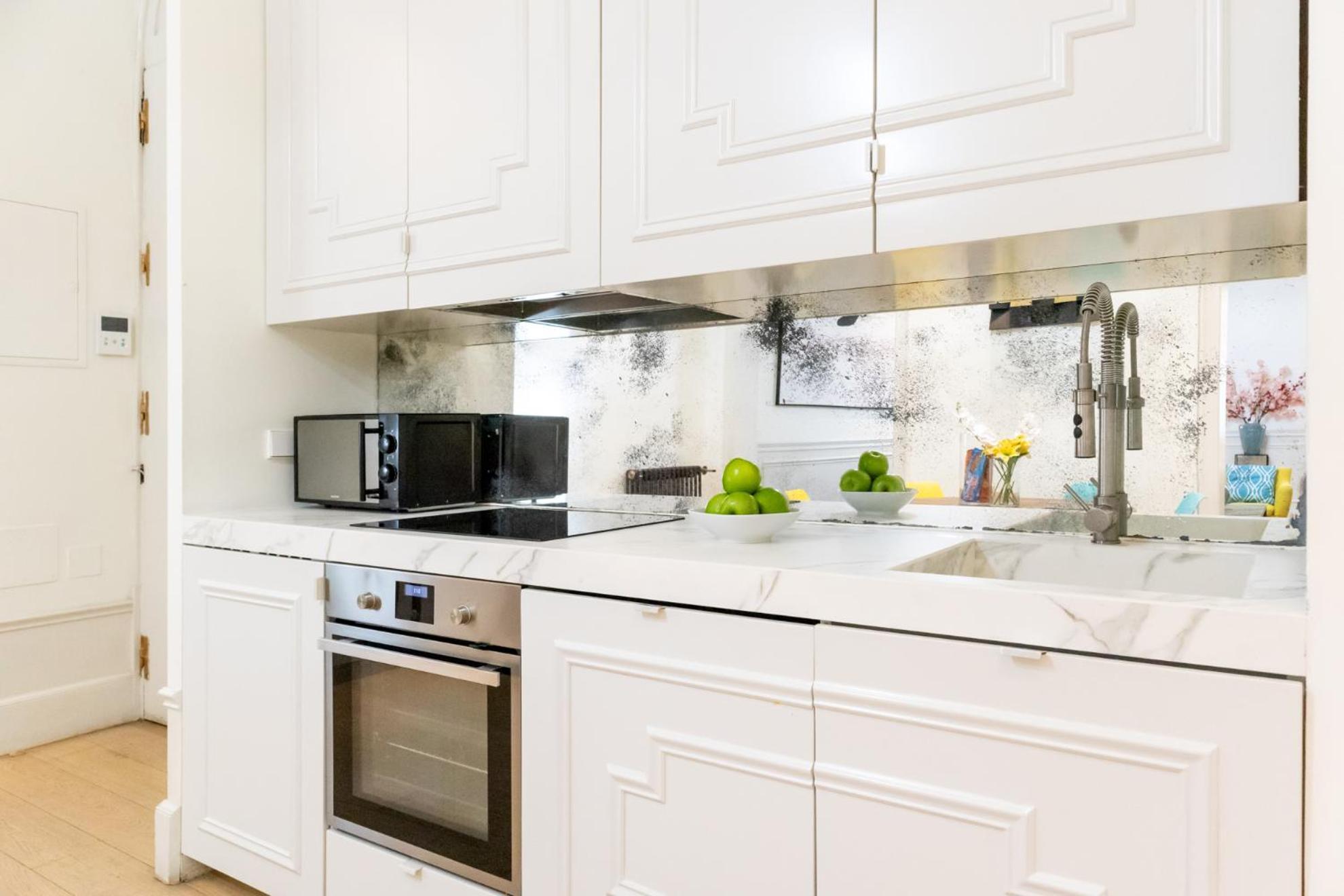 Ever House - Chueca-Gran Via มาดริด ภายนอก รูปภาพ