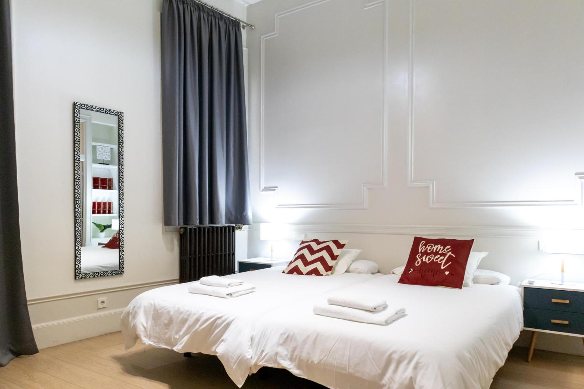 Ever House - Chueca-Gran Via มาดริด ภายนอก รูปภาพ