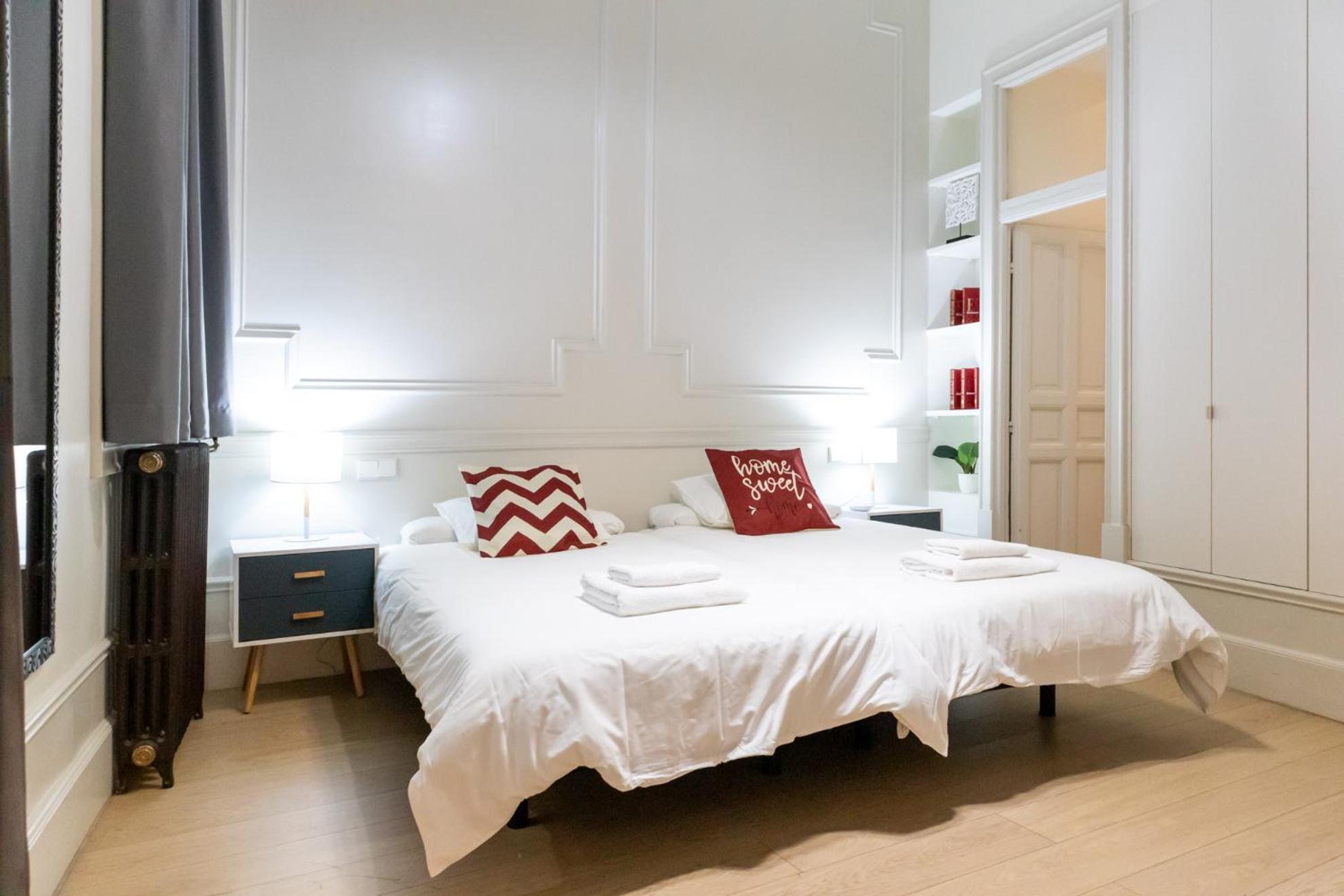 Ever House - Chueca-Gran Via มาดริด ภายนอก รูปภาพ