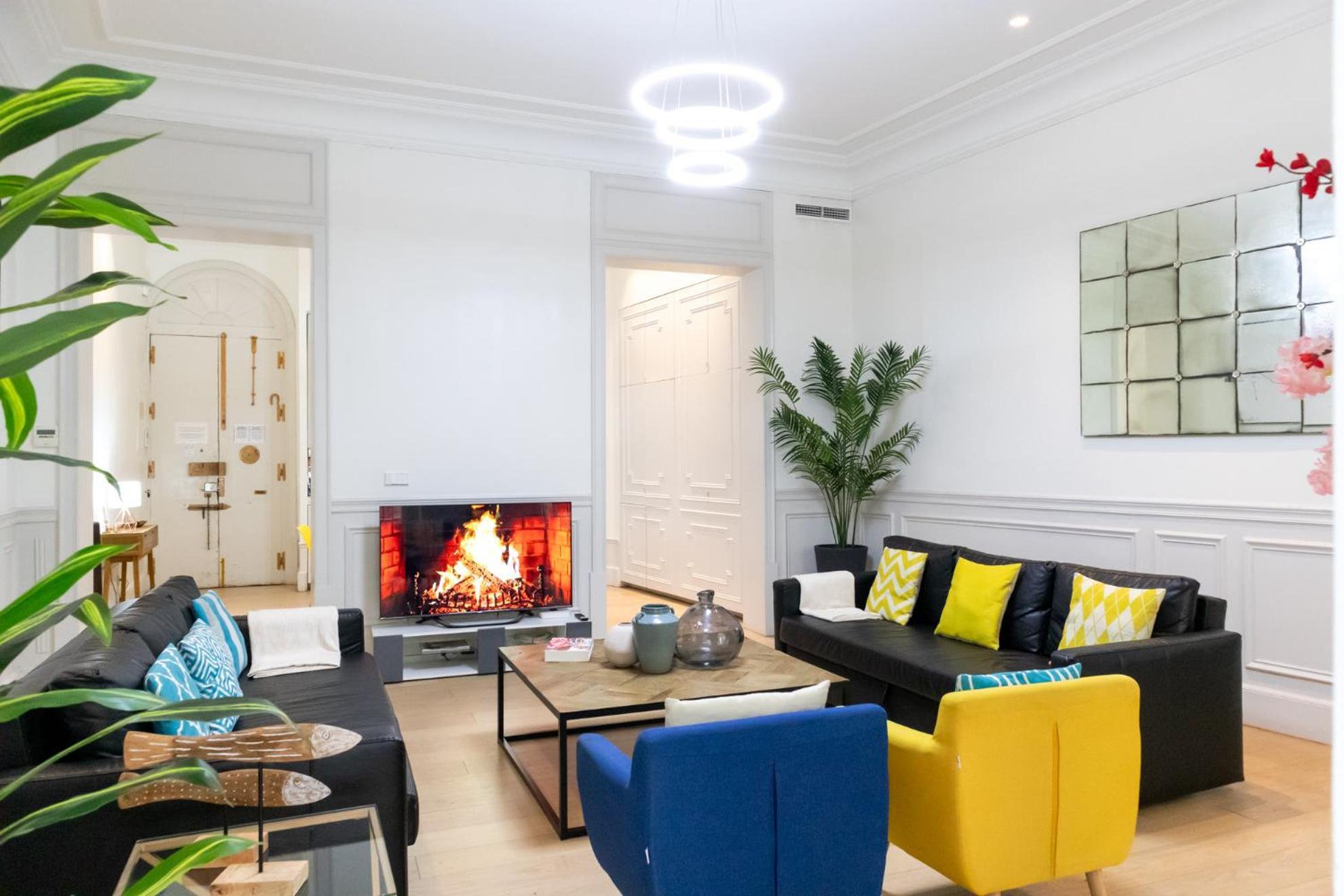 Ever House - Chueca-Gran Via มาดริด ภายนอก รูปภาพ
